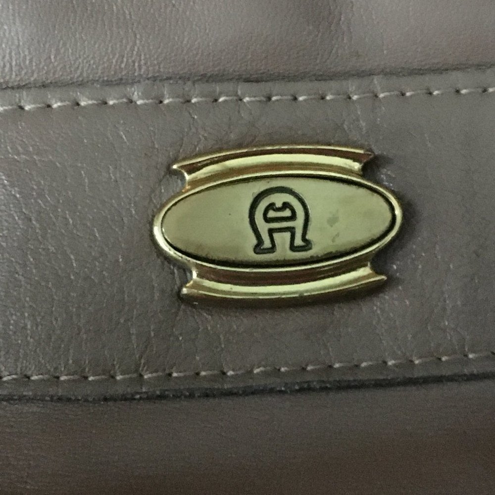 Vintage Etienne Aigner Taupe Shoulder Bag - Picture 9 of 11